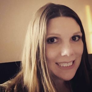 Meet your Posher, Lindsey